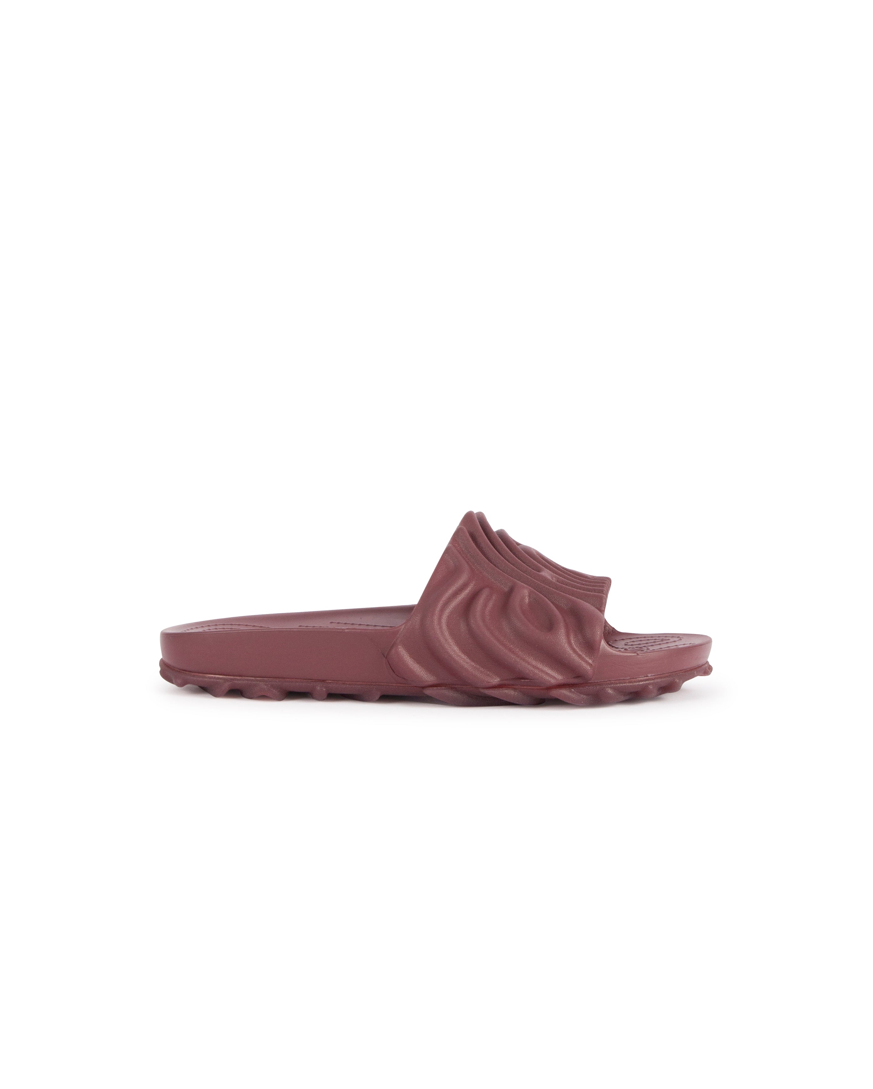 X Salehe Bembury X The Pollex Slide Huckle