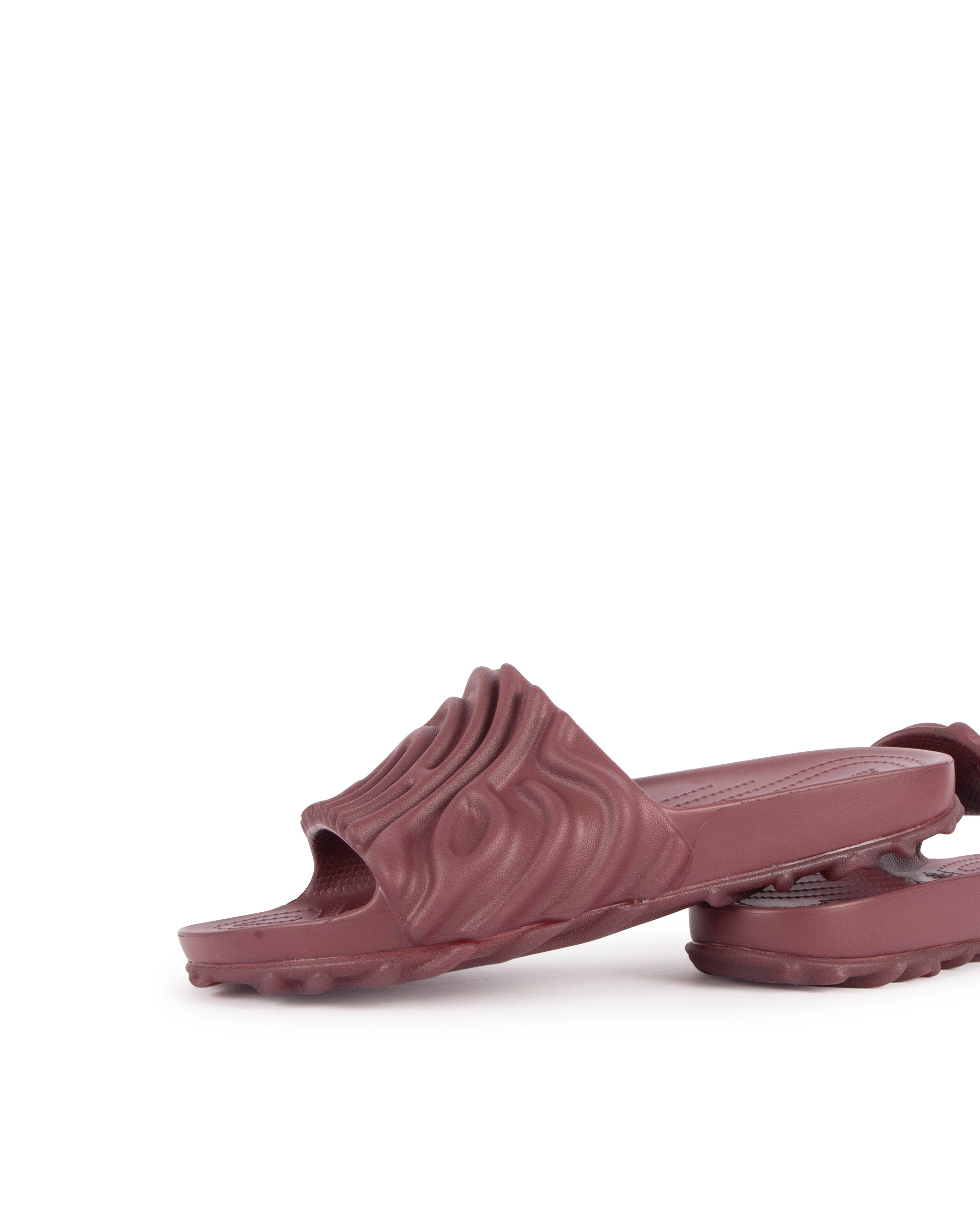 X Salehe Bembury X The Pollex Slide Huckle
