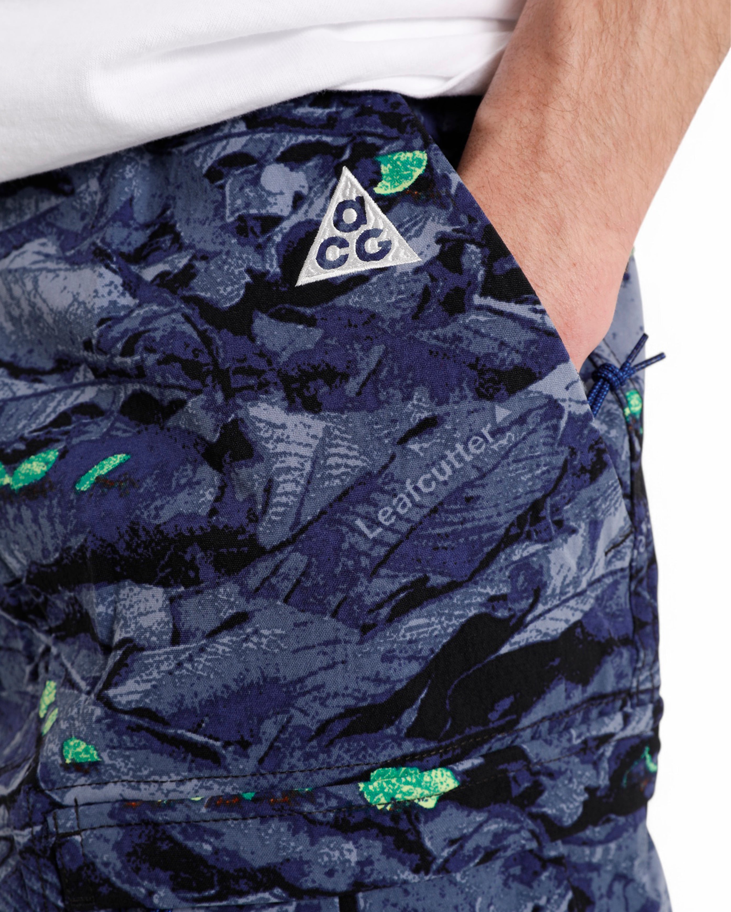 Nike-ACG Smith Summit Water-Repellent UV Cargo Pants Midnight Navy-Starcowparis