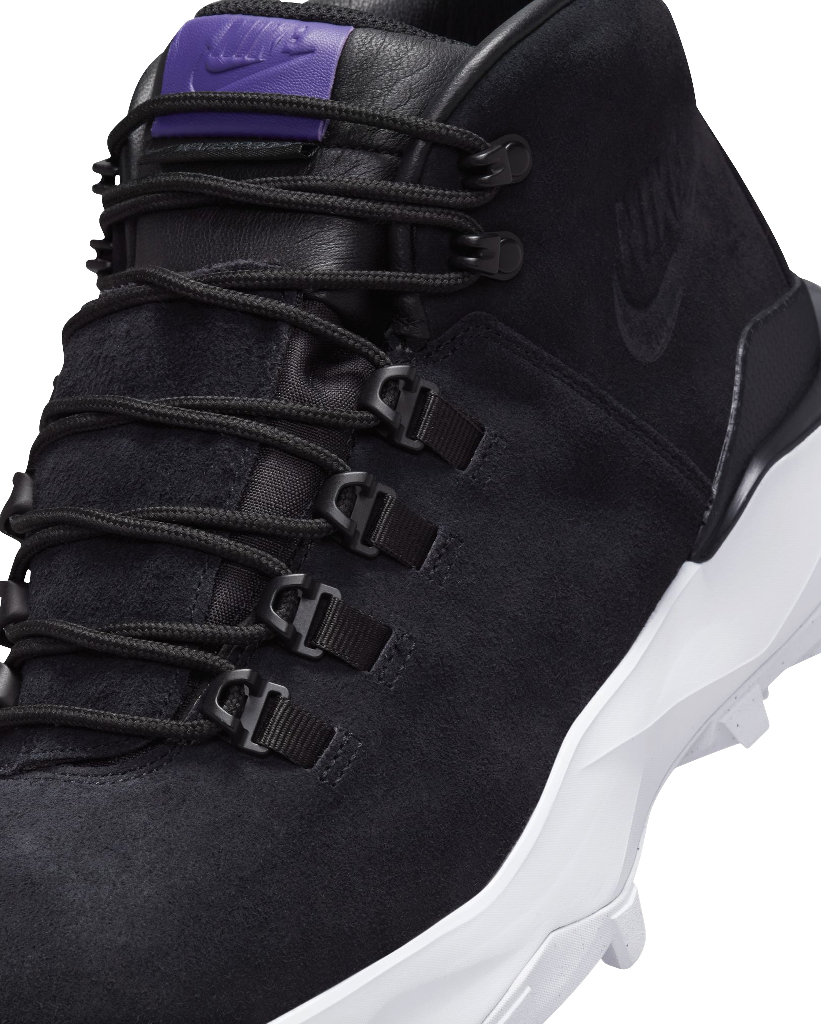 Nike-Cygnal Black-Starcowparis