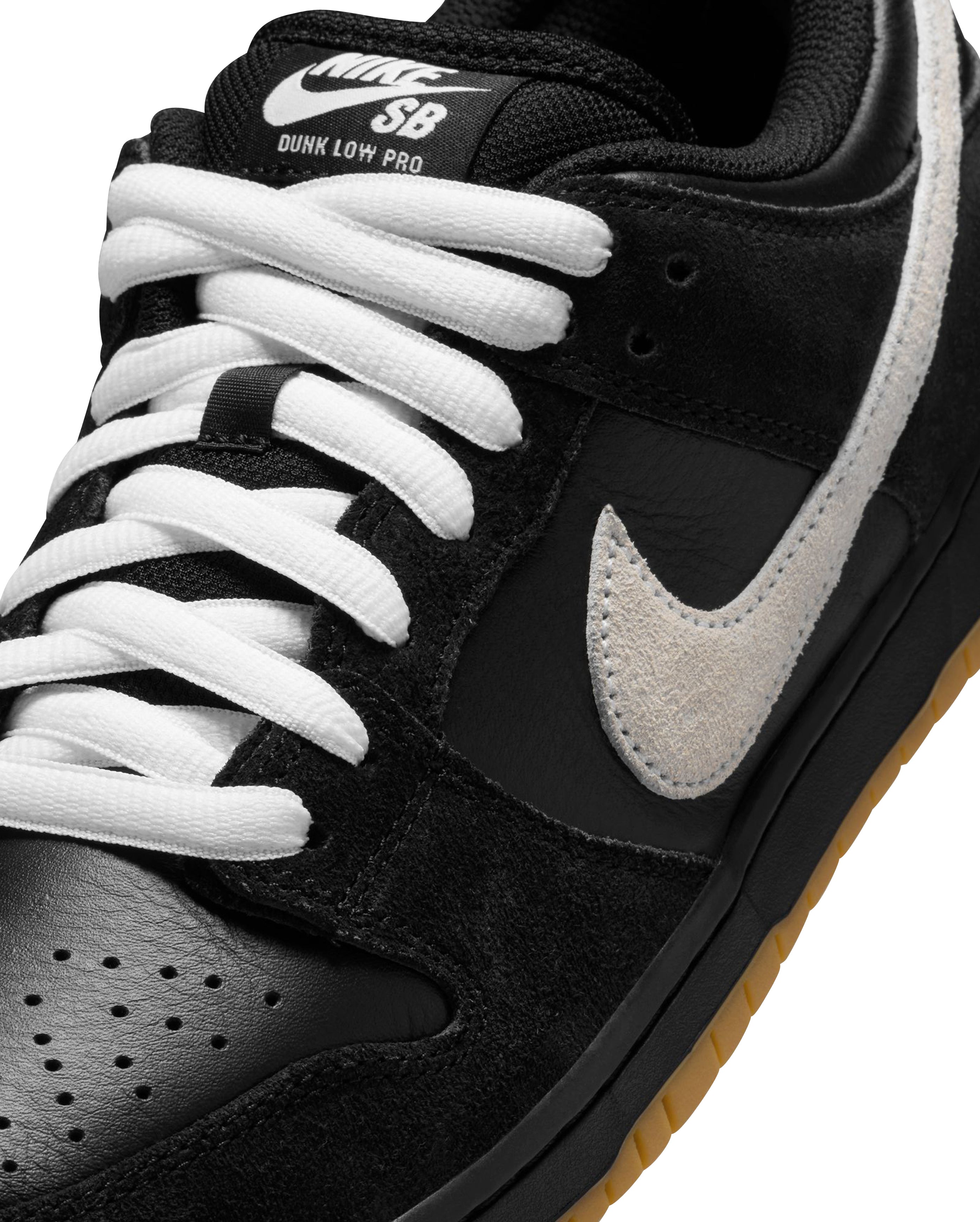 SB Dunk Low Black White Gum - Starcowparis - 4