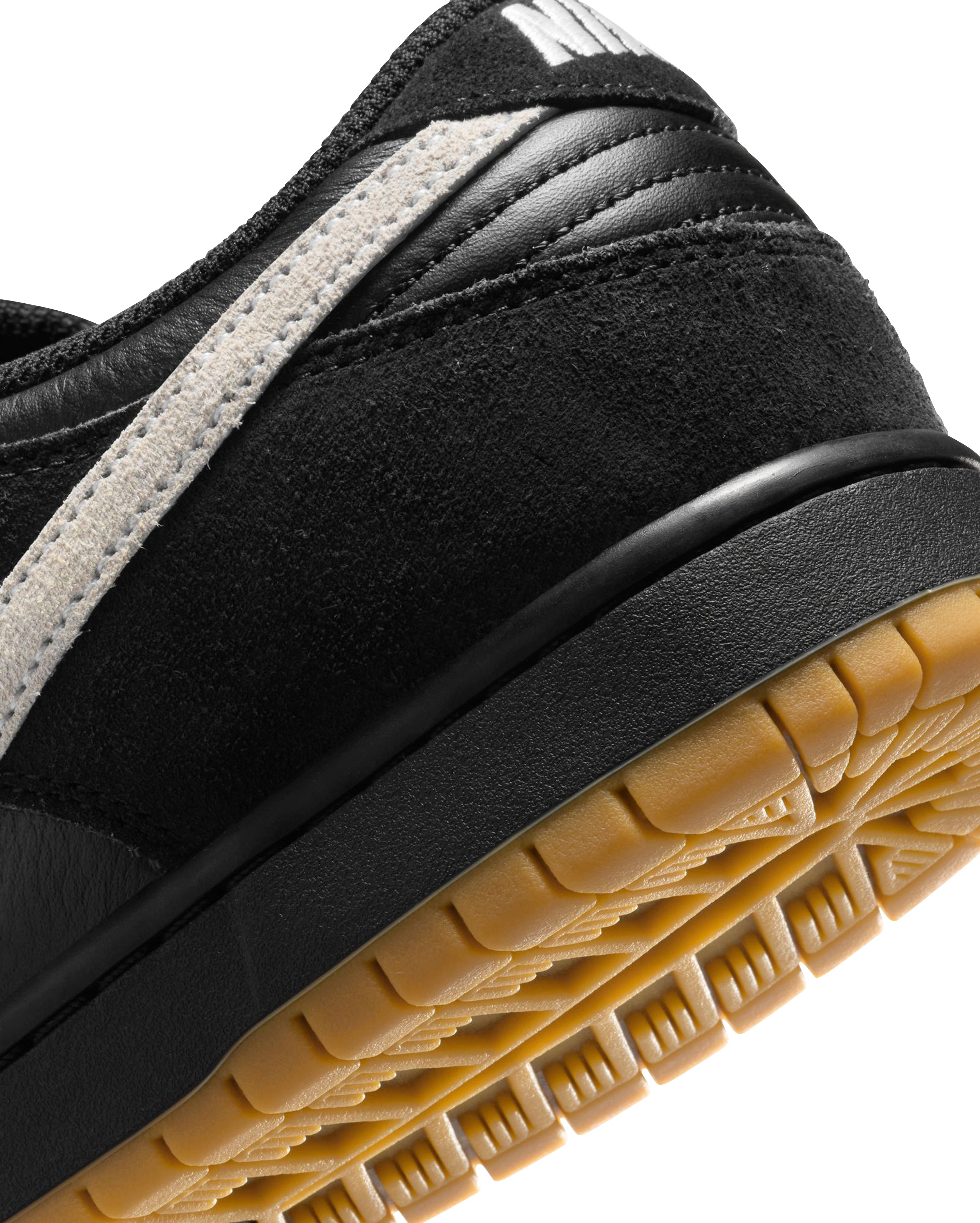 SB Dunk Low Black White Gum - Starcowparis - 5