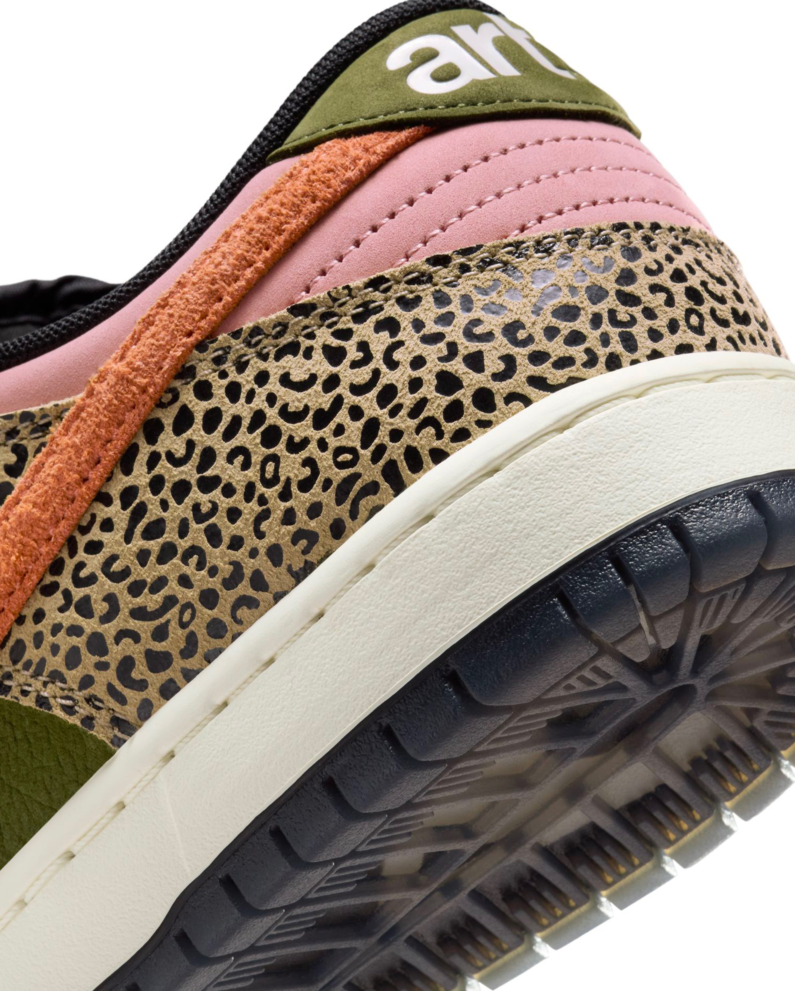 Nike-SB Dunk Low X Arts-Rec