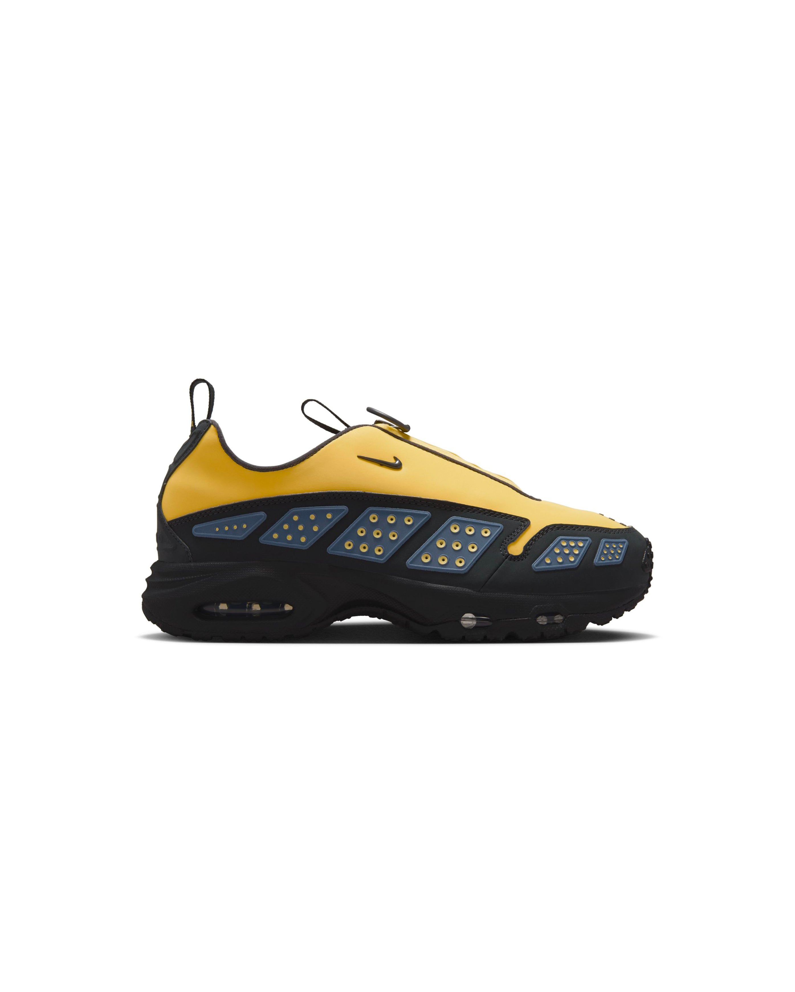 Nike-W Air Max SNDR Saturn Gold-Starcowparis - Starcowparis - 1