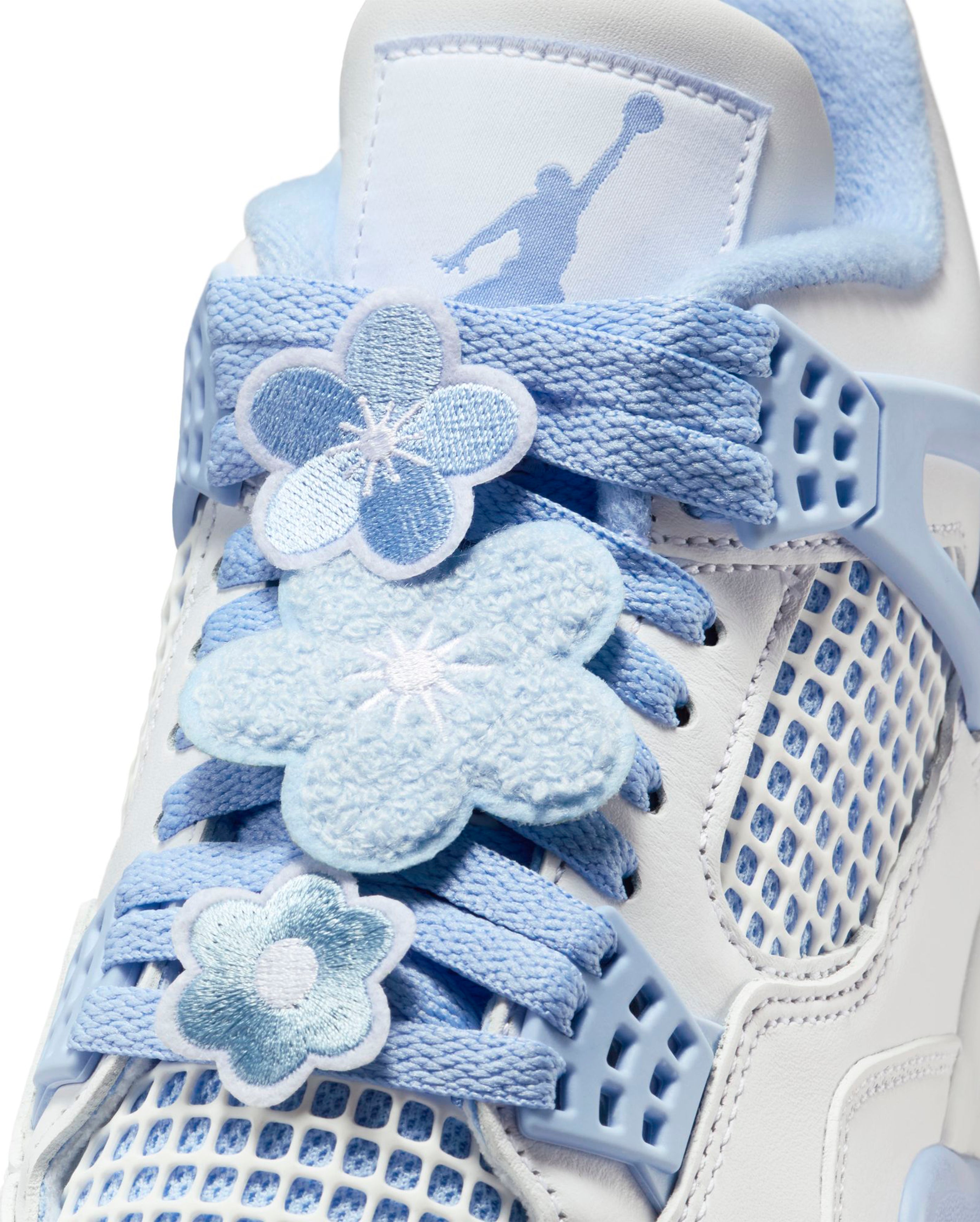 W Jordan 4 Retro Forget Me Not