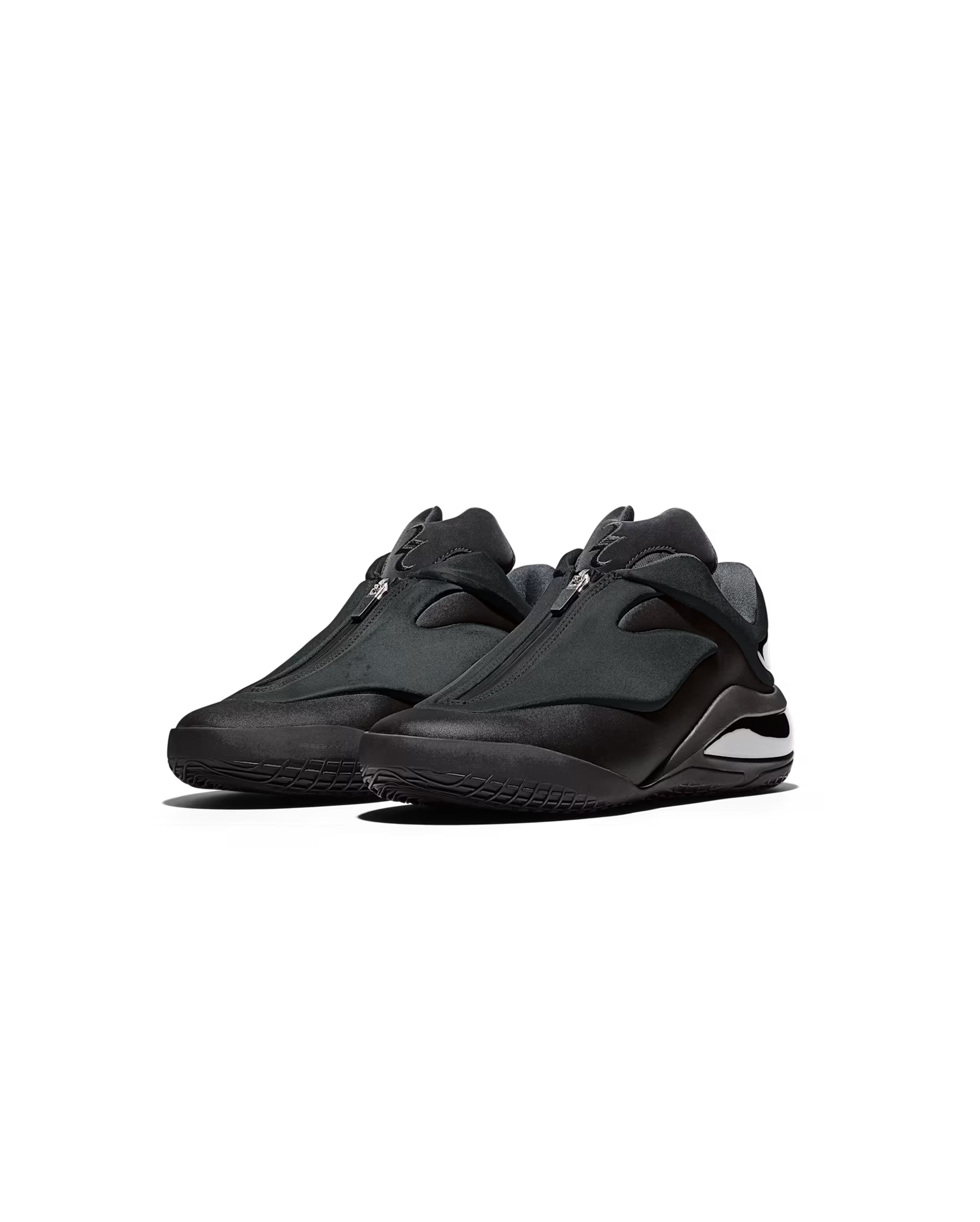 SHAI 001 Charm Black