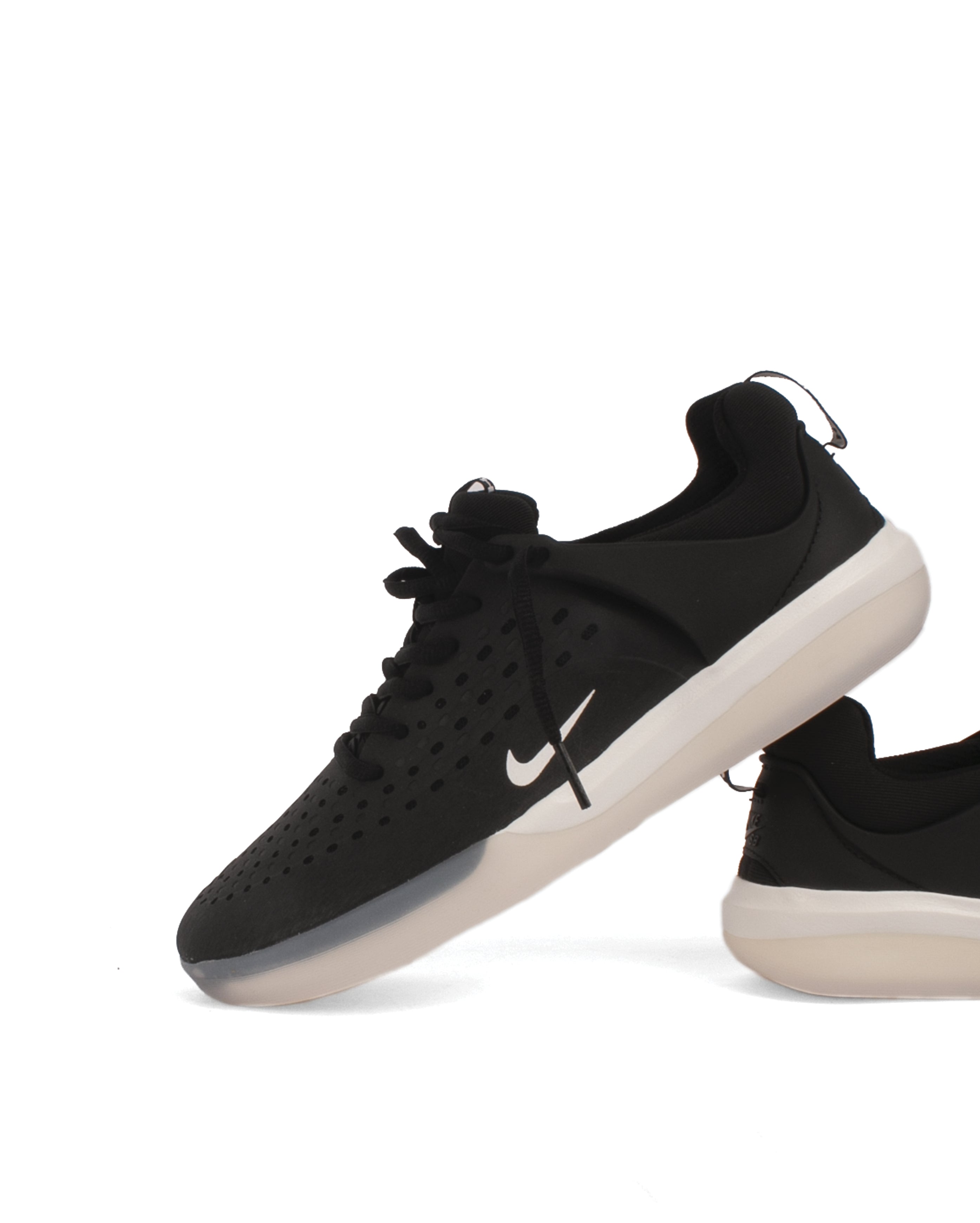 SB Zoom Nyjah 3 Black White OUTLET