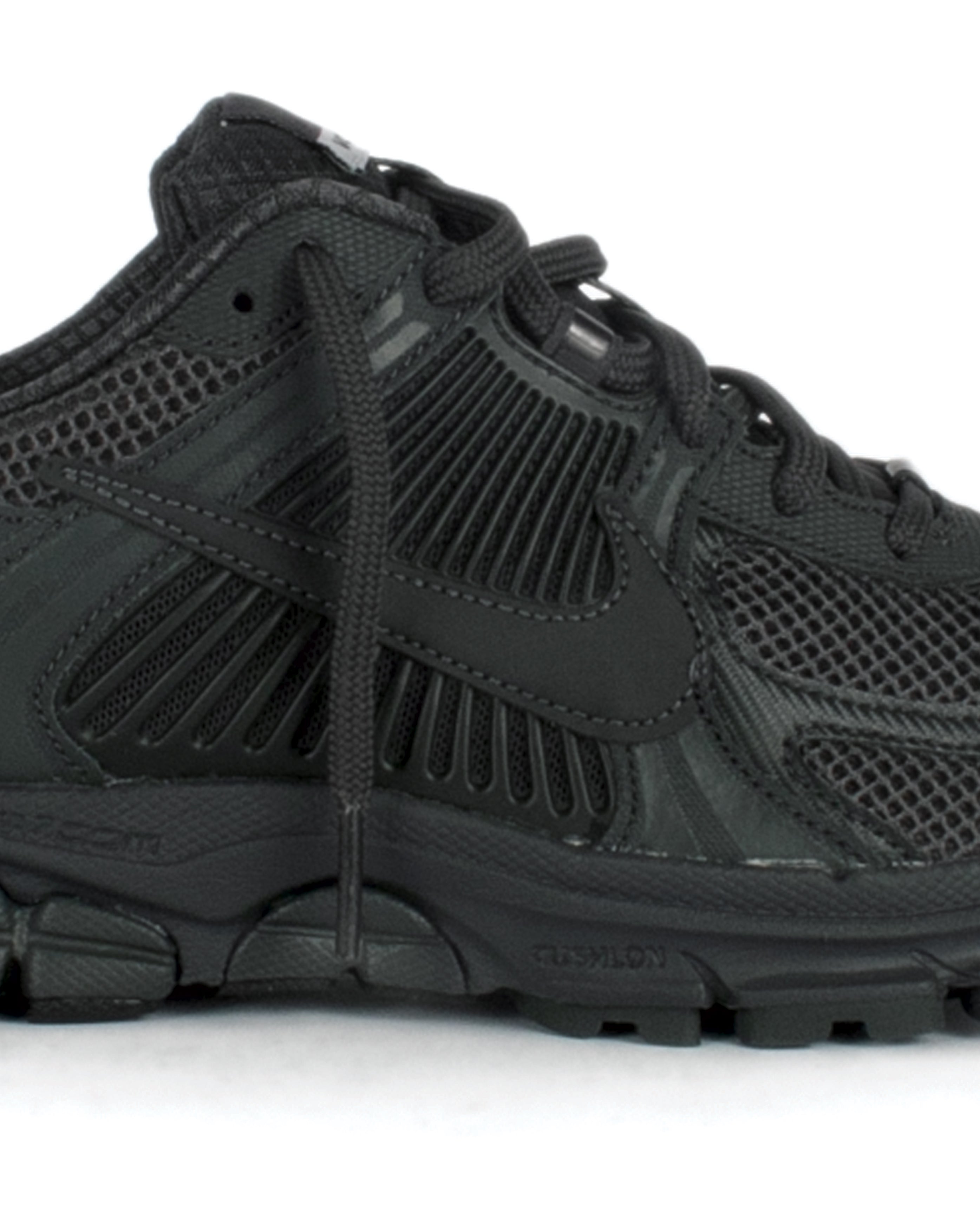 Zoom Vomero 5 Anthracite