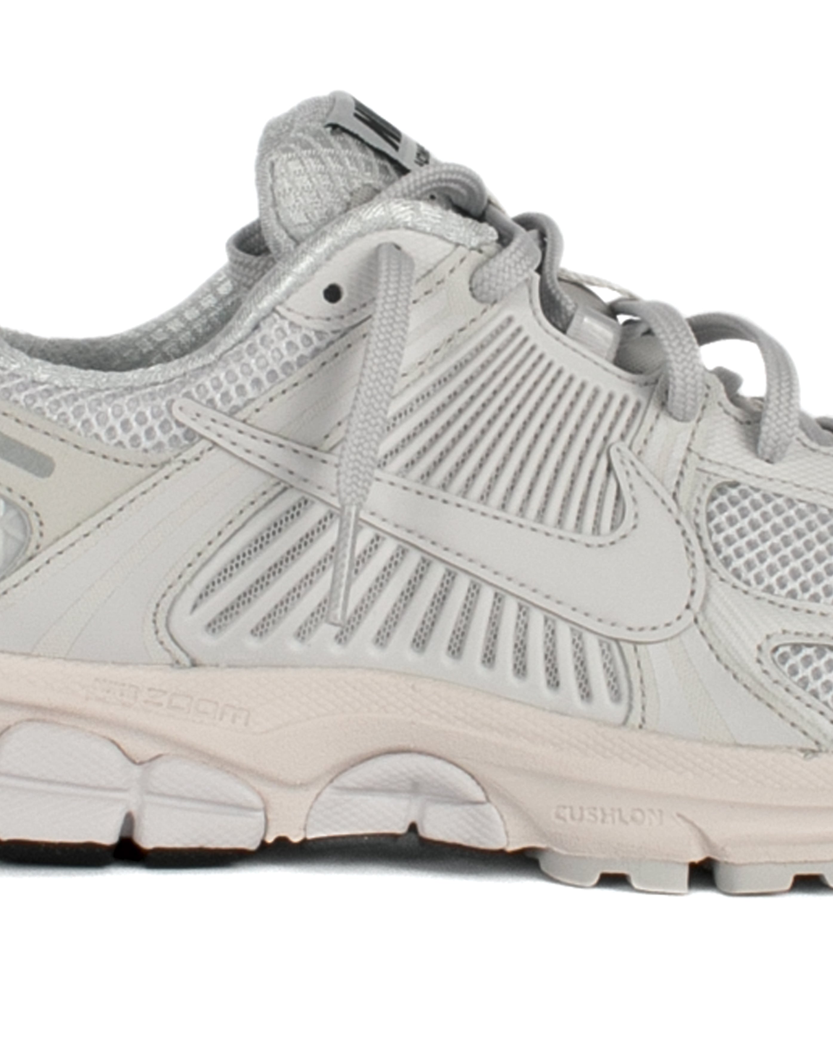 Zoom Vomero 5 Vast Grey
