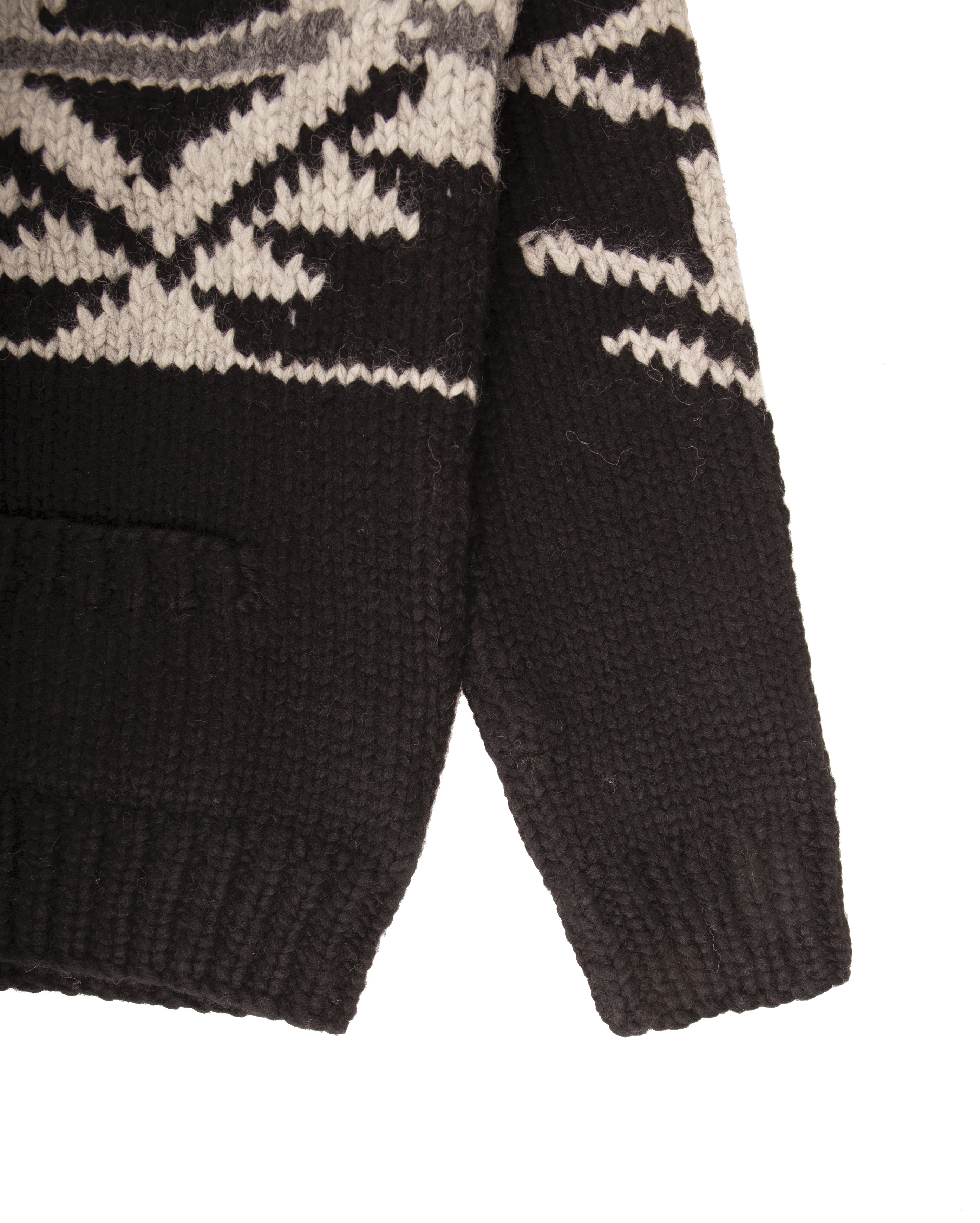 Broken Arrow Cowichan Cardigan Black - Starcowparis