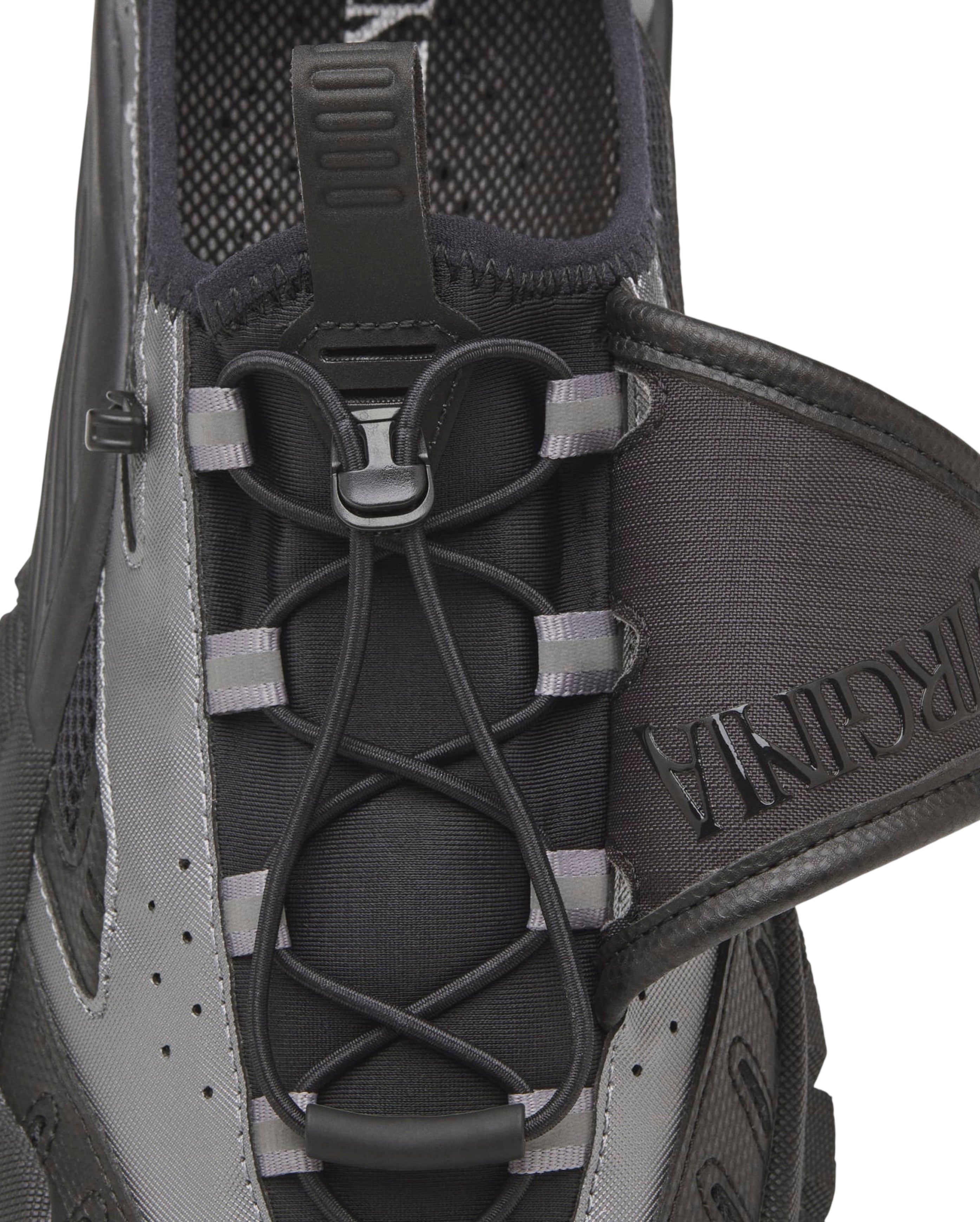 x Pharrell Williams PW Water Moc Core Black - Starcowparis - 8