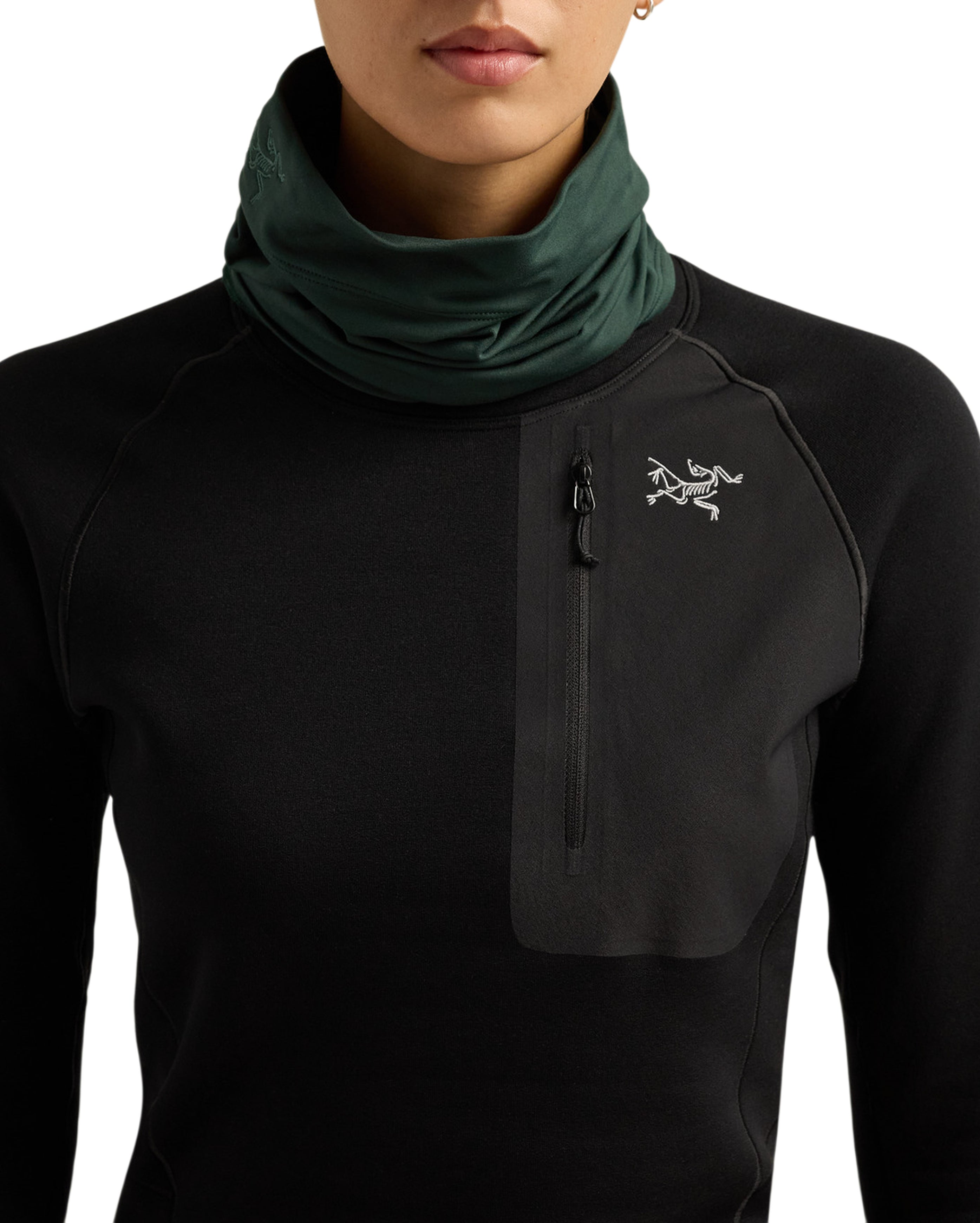 Arc'teryx Rho Neck Gaiter Long Dark Jade, porté, Starcow Paris - Starcowparis - 2