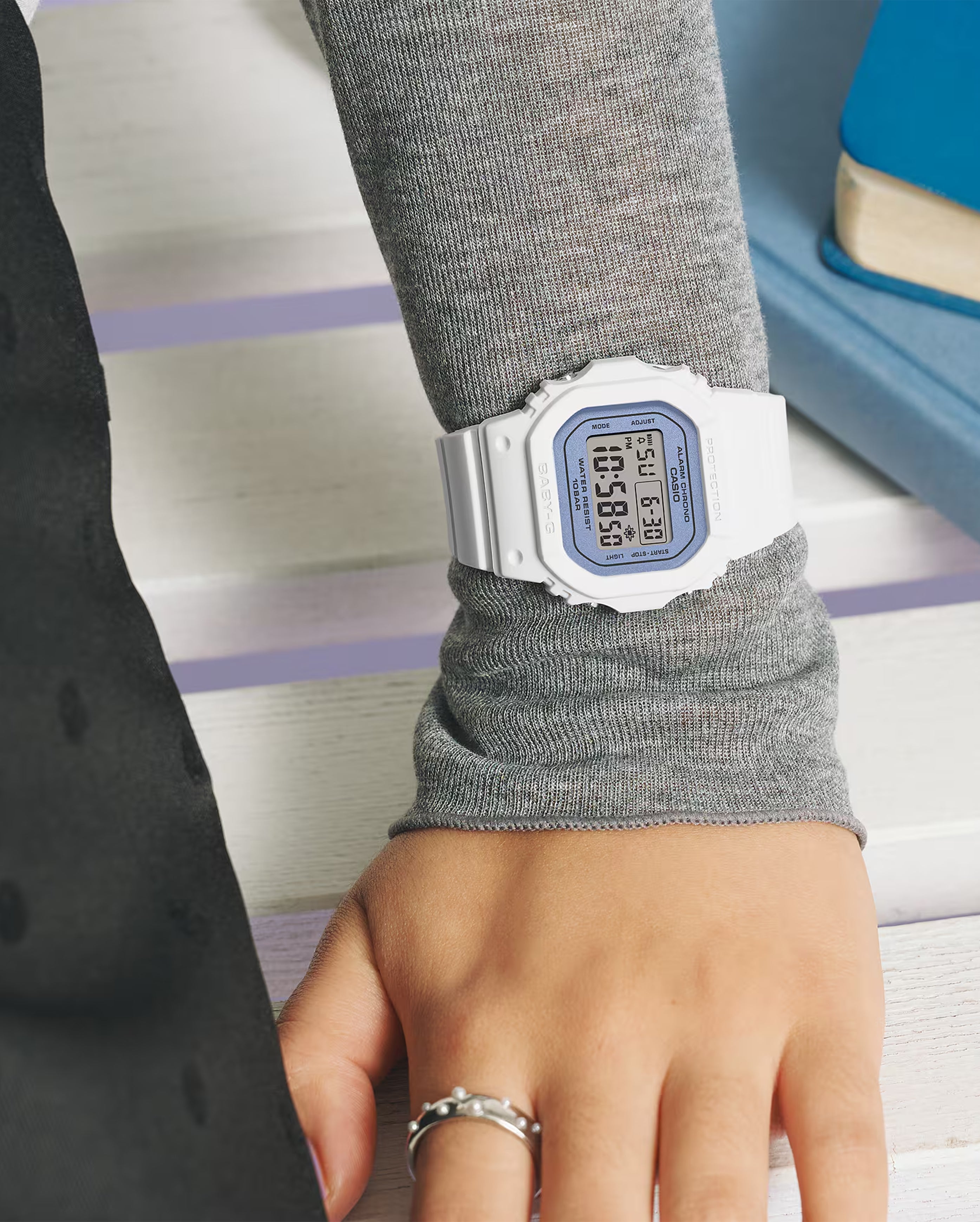 Baby-G BGD-565SC Blue White - Starcowparis - 2