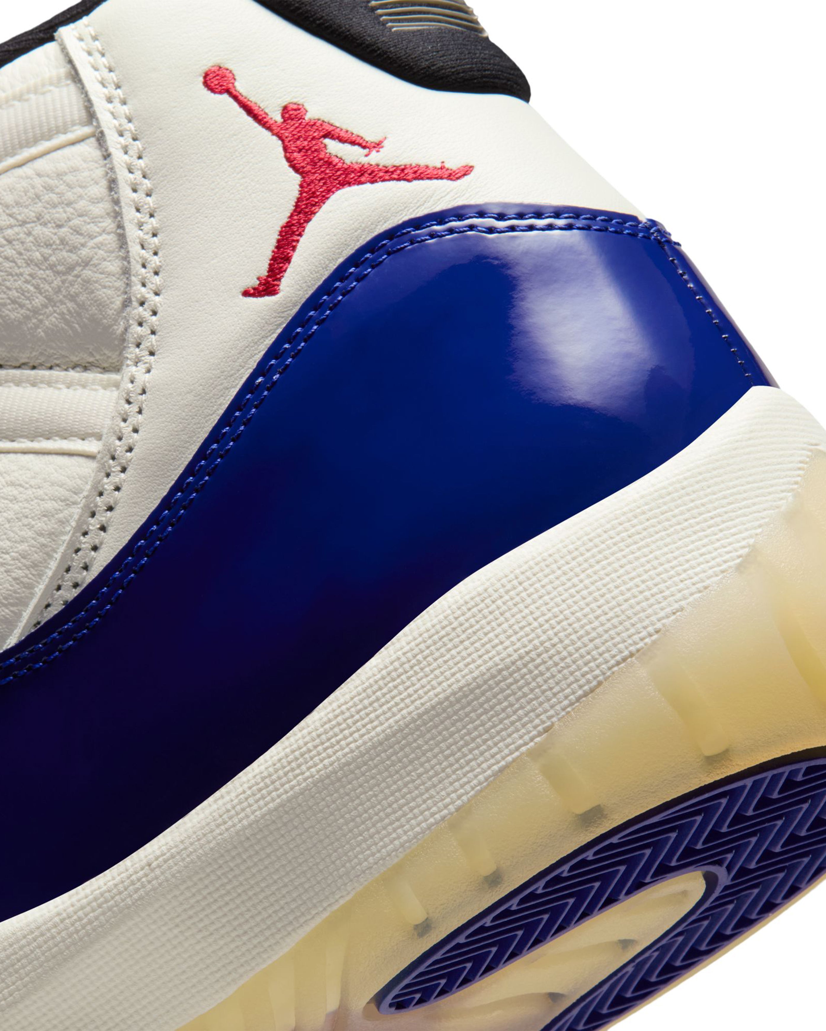 Air Jordan 11 Retro Rare Air - Starcowparis - 5