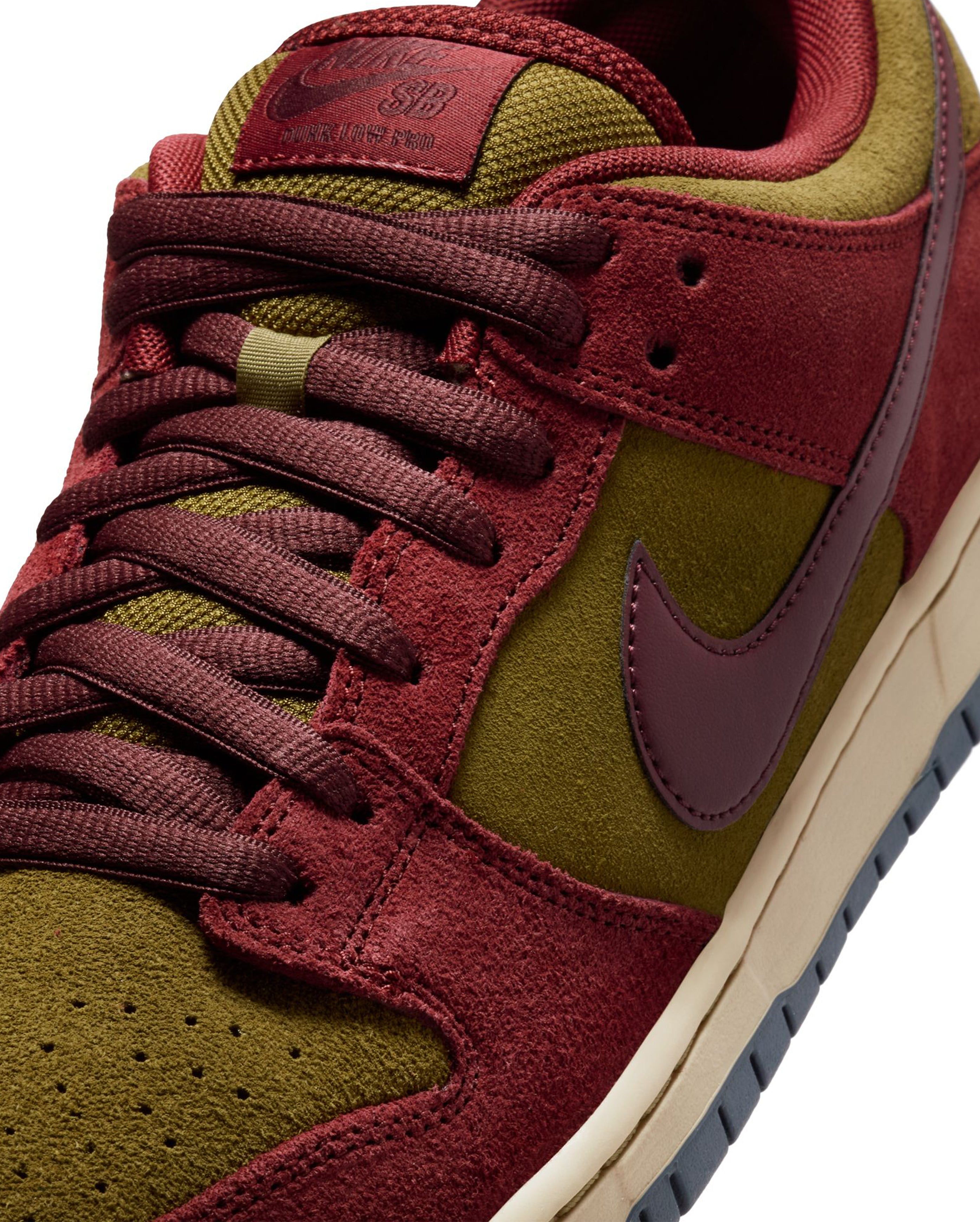 SB Dunk Low Pro Dark Team Red - Starcowparis - 4
