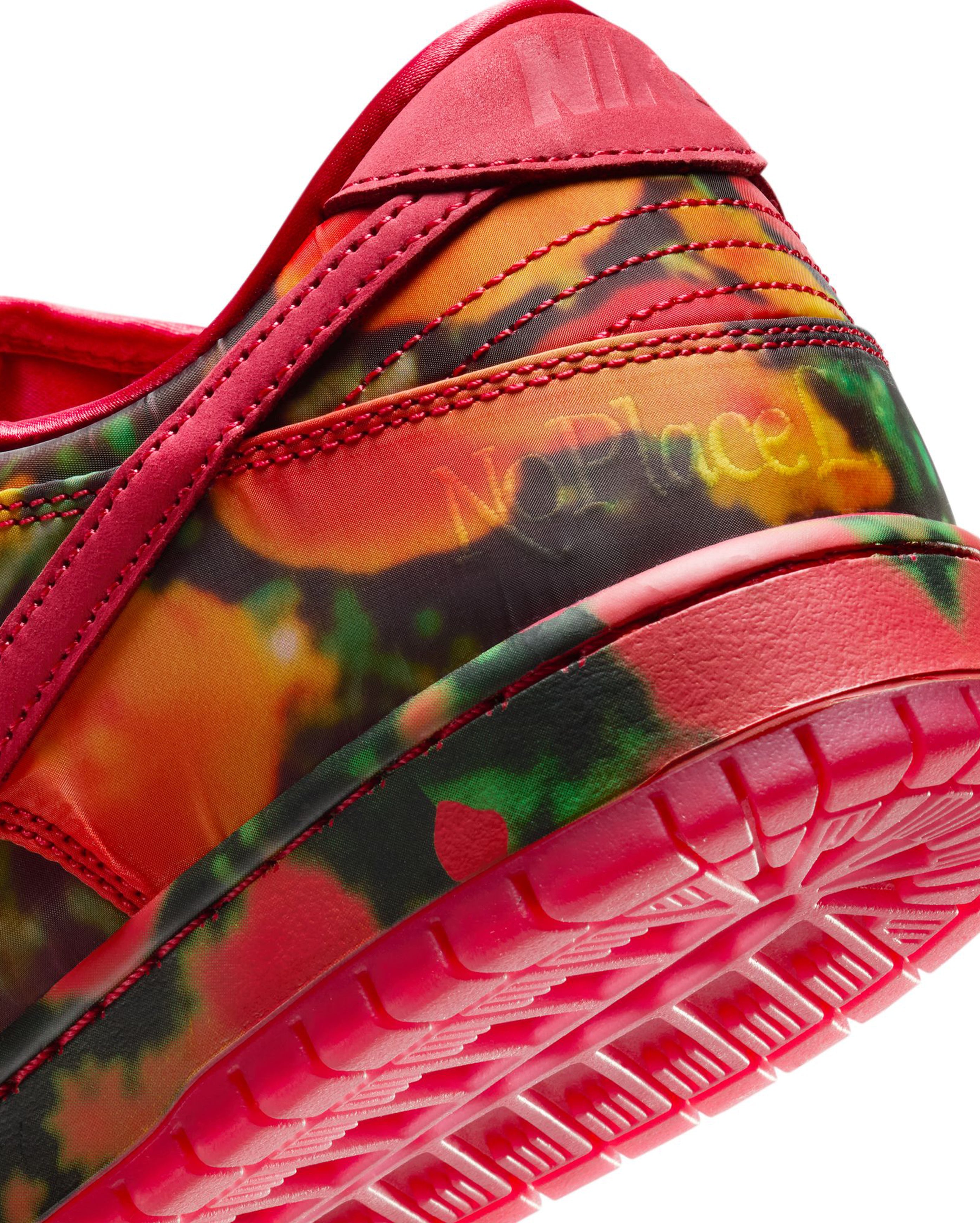 Dunk Low The Wizard of Oz Poppy Field - Starcowparis - 5