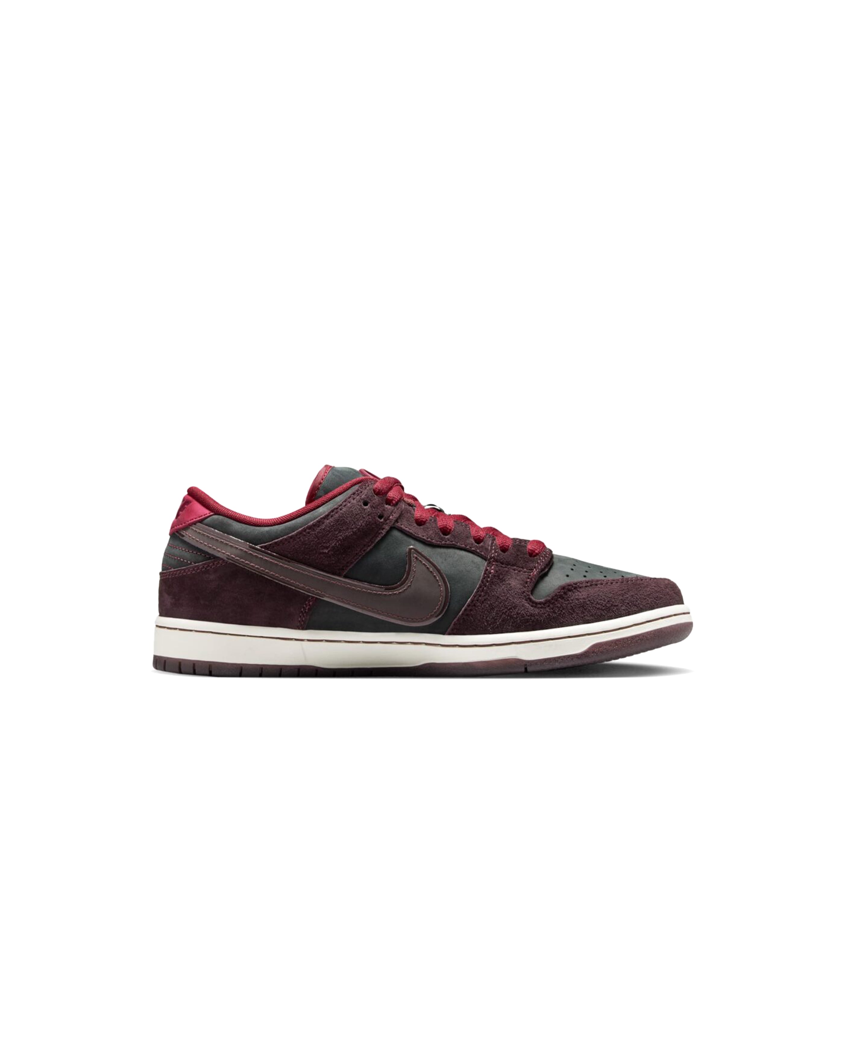 x Riot Skateshop Dunk Low - Starcowparis - 1