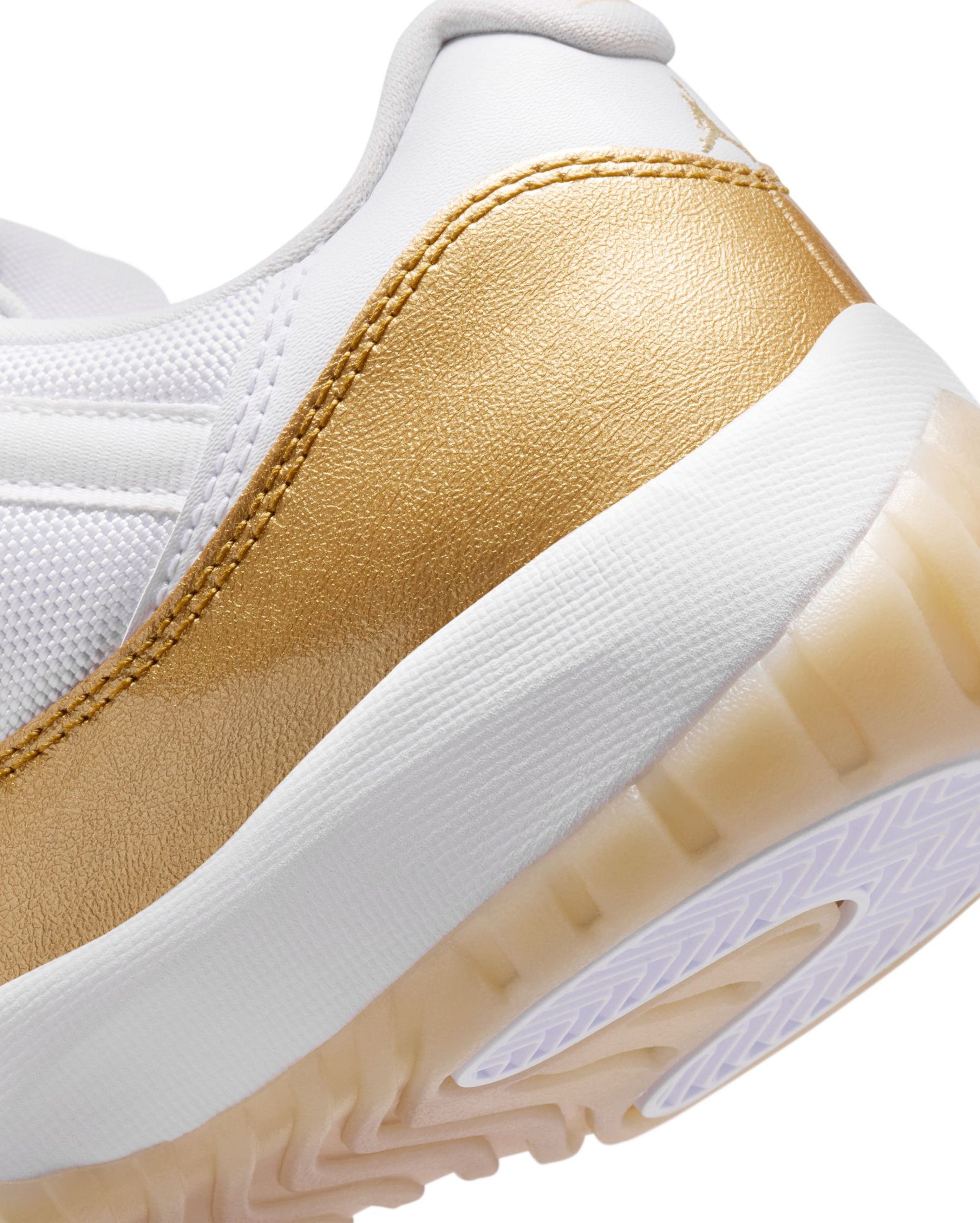 W Air Jordan 11 Retro Low White Metallic Gold 