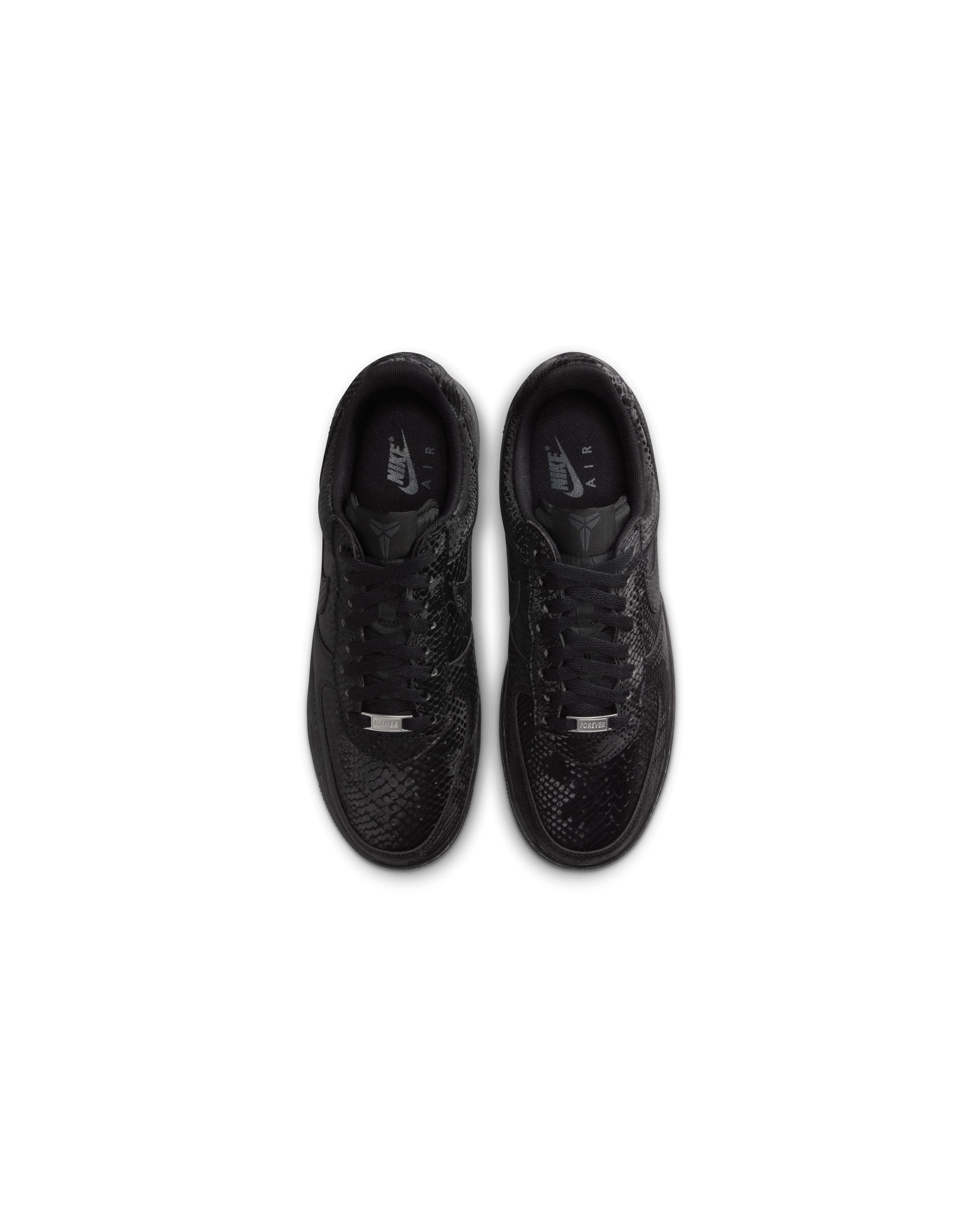 x Kobe Bryant Air Force 1 Low Triple Black - Starcowparis - 6