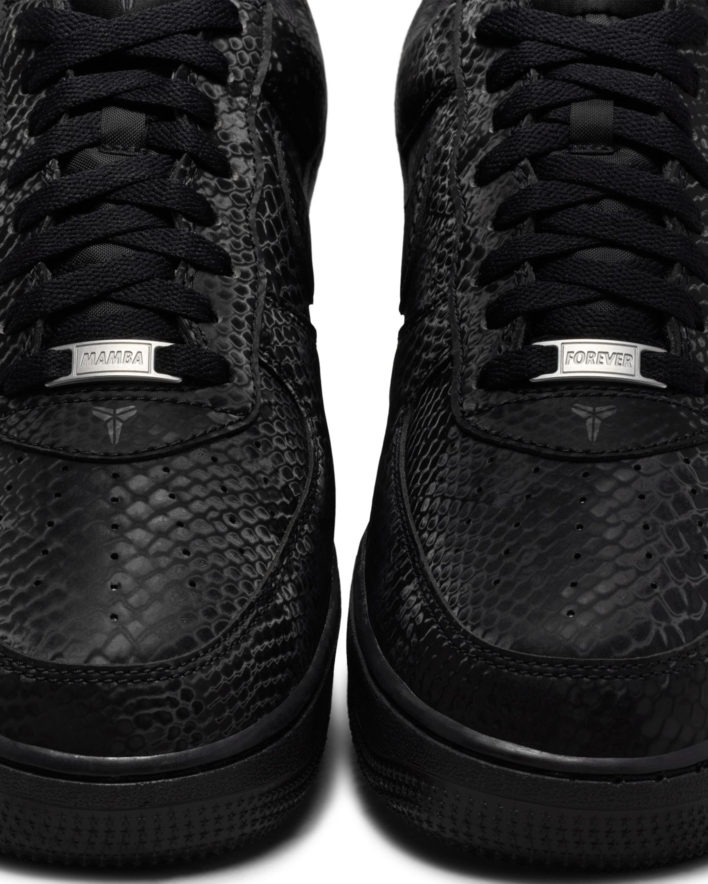x Kobe Bryant Air Force 1 Low Triple Black - Starcowparis - 7