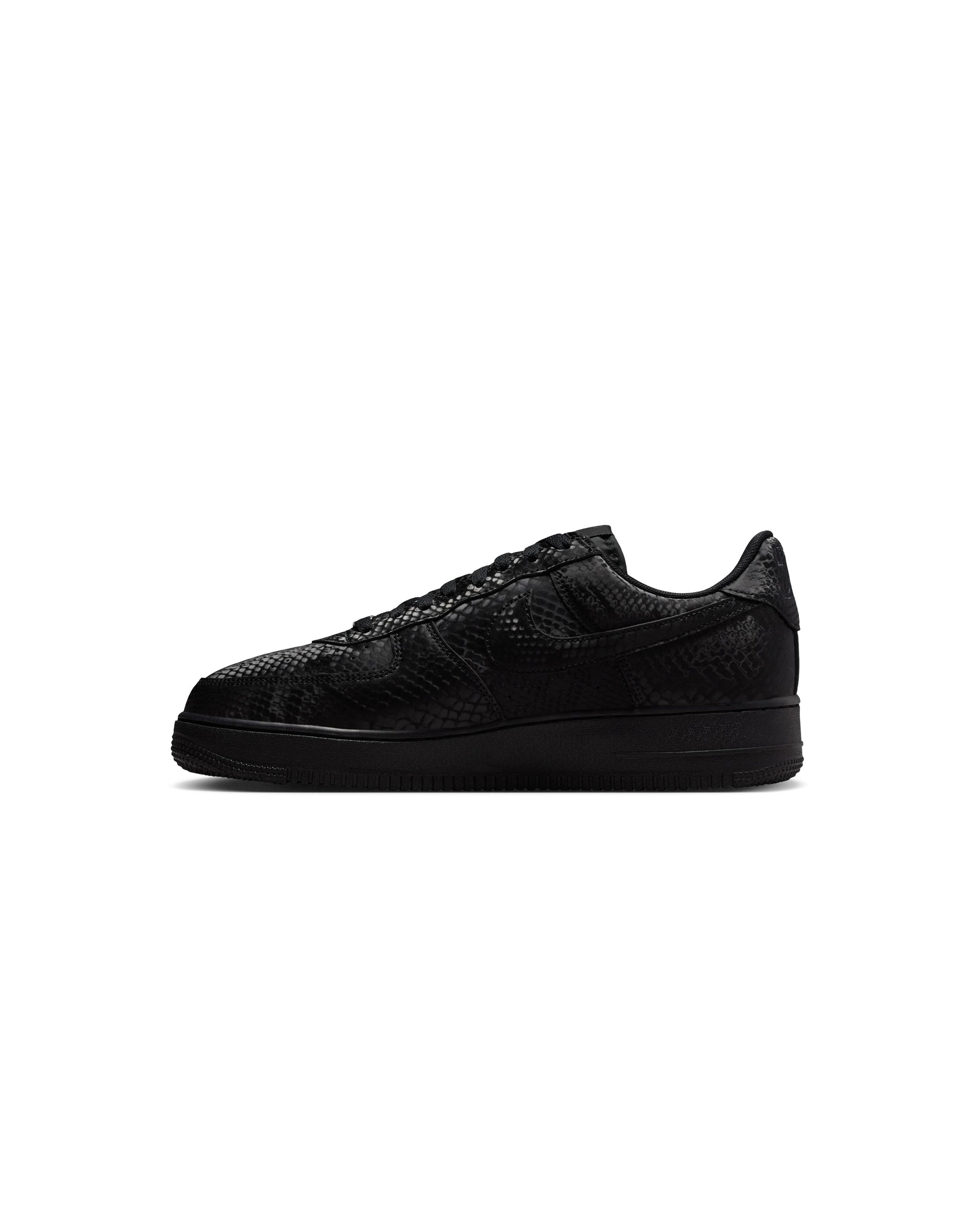 x Kobe Bryant Air Force 1 Low Triple Black - Starcowparis - 3