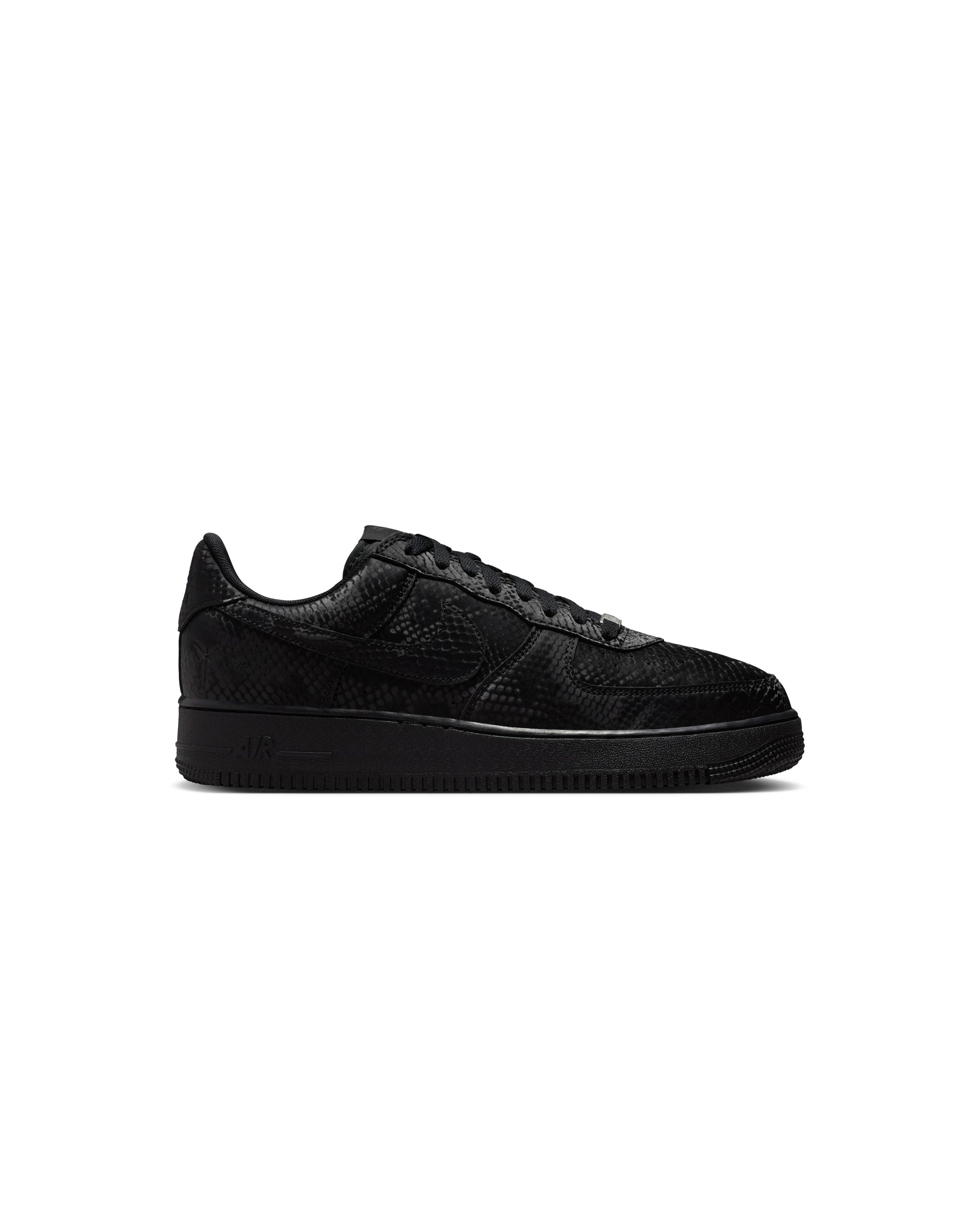 x Kobe Bryant Air Force 1 Low Triple Black - Starcowparis - 1