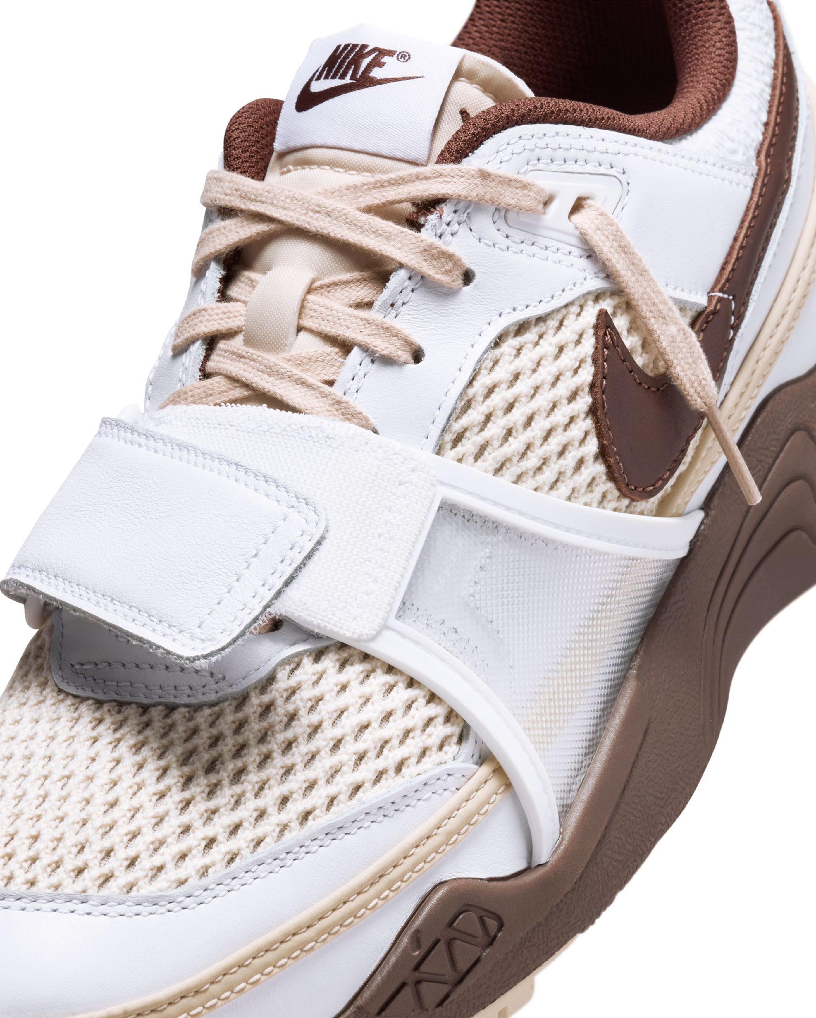 x Travis Scott Zoom Field Jaxx White Light Chocolate - Starcowparis - 4