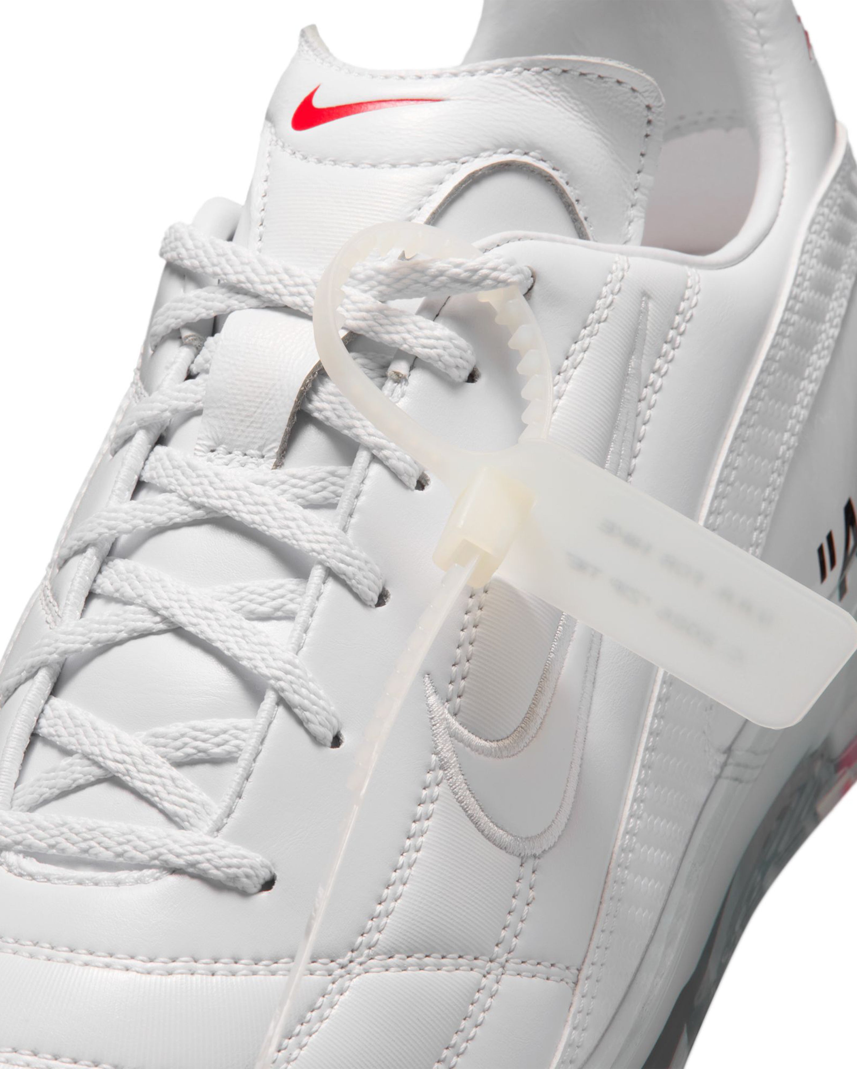 x Jacquemus Cryoshot Tiempo R10 White - Starcowparis - 4