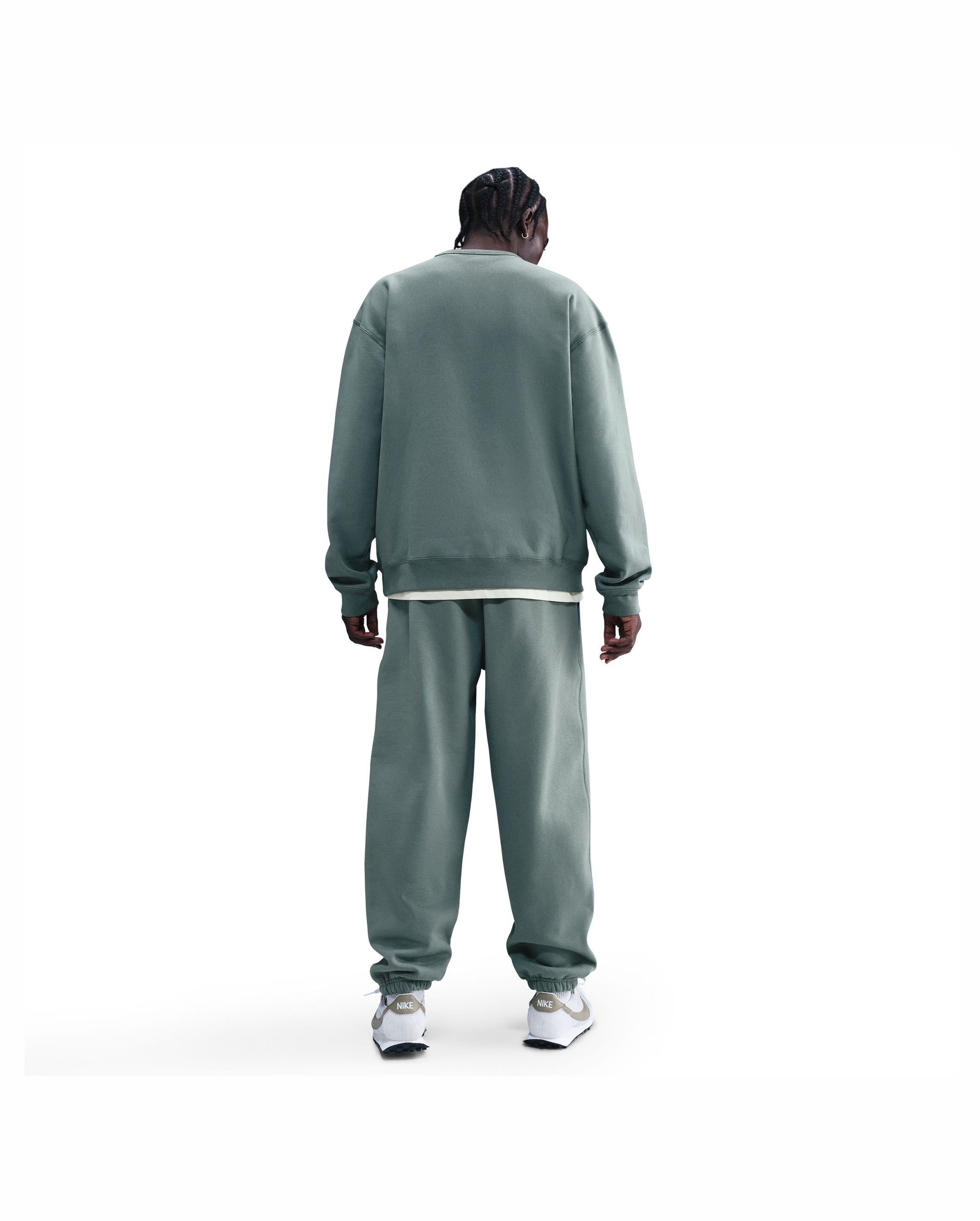 Solo Swoosh Crewneck Clay Green - Starcowparis - 2