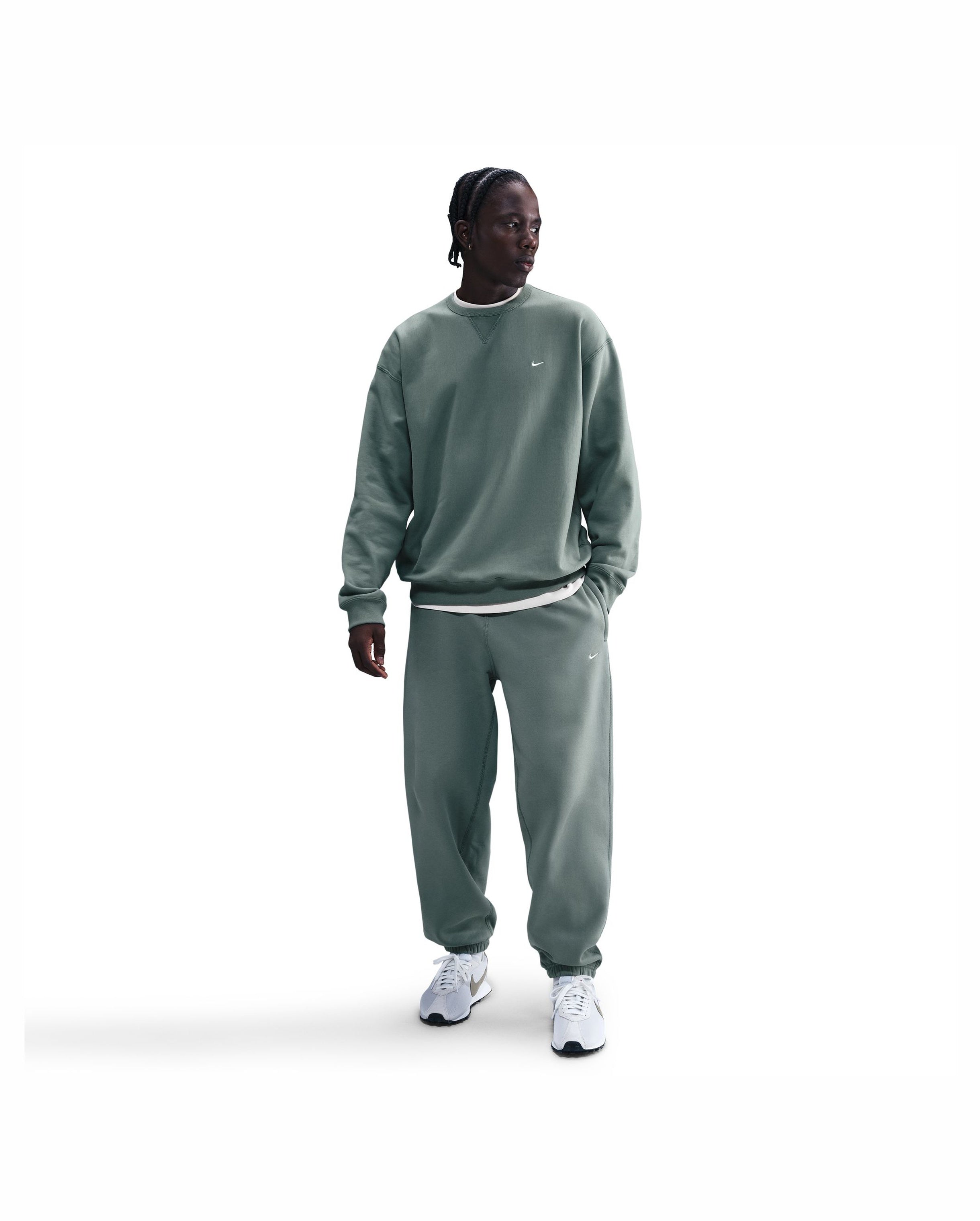 Solo Swoosh Men's Cuffed Fleece Trousers Clay Green - Starcowparis - 1