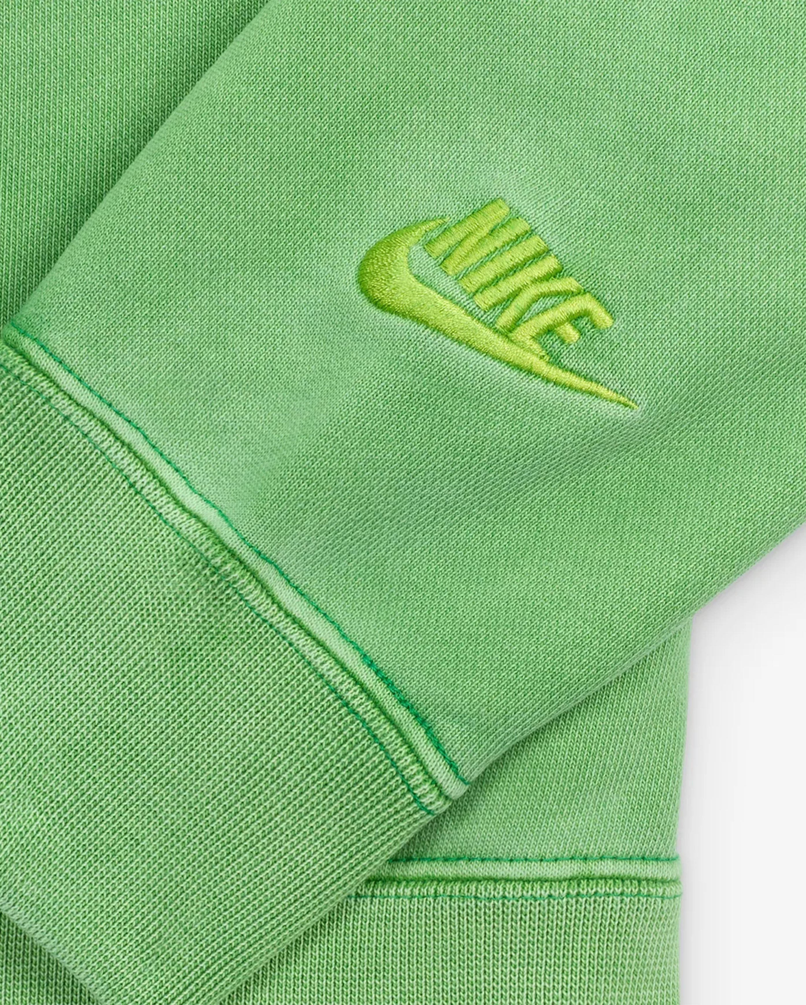 X NIGO Crewneck Lucky Green - Starcowparis - 4