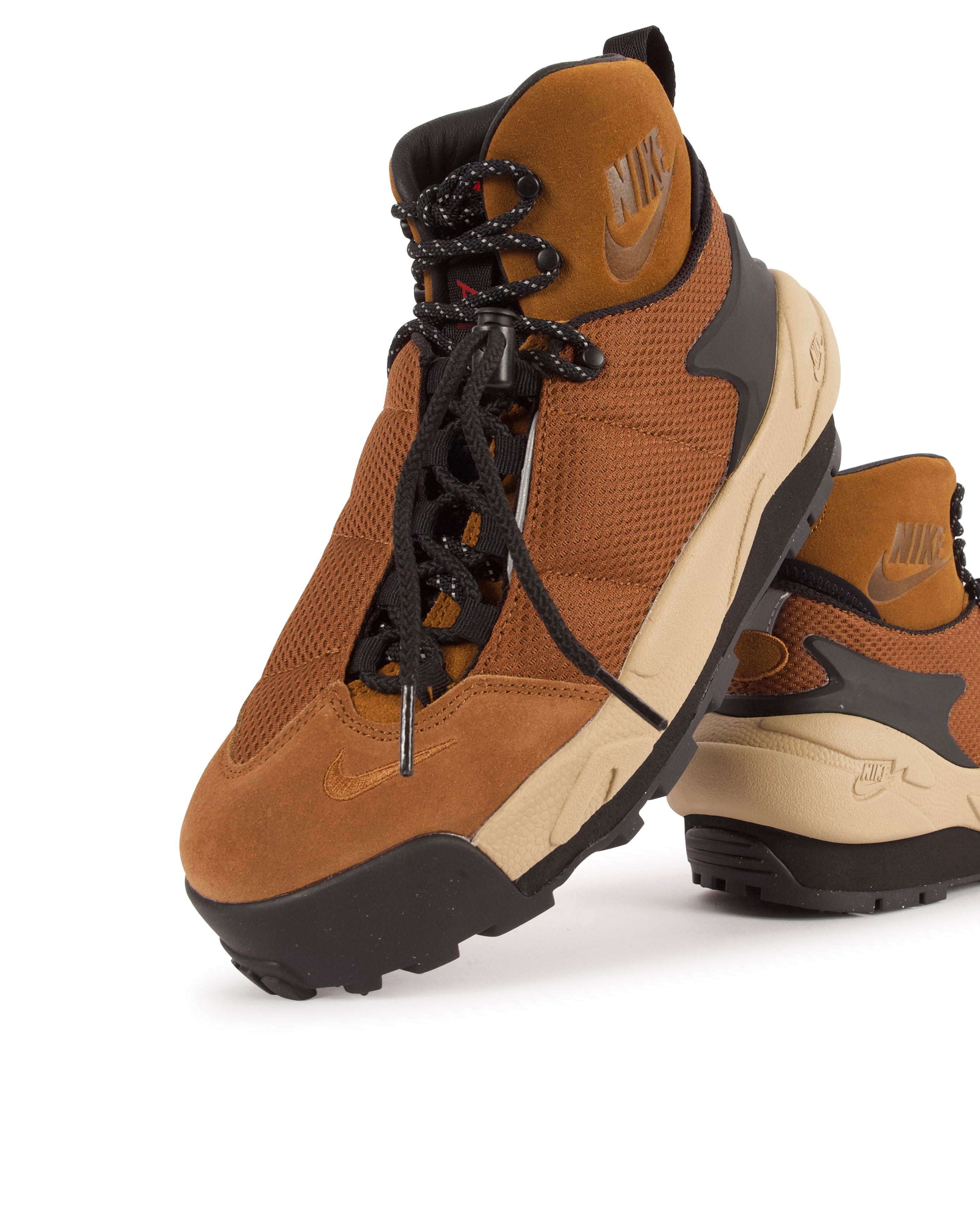 X Sacai Magmascape Sp Lt British Tan